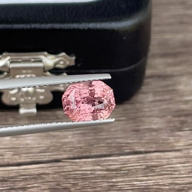 Natural Padparadscha
Over 2ct with pink orange blend colour , no treatments, certificate available 
Now available @nandithashagems