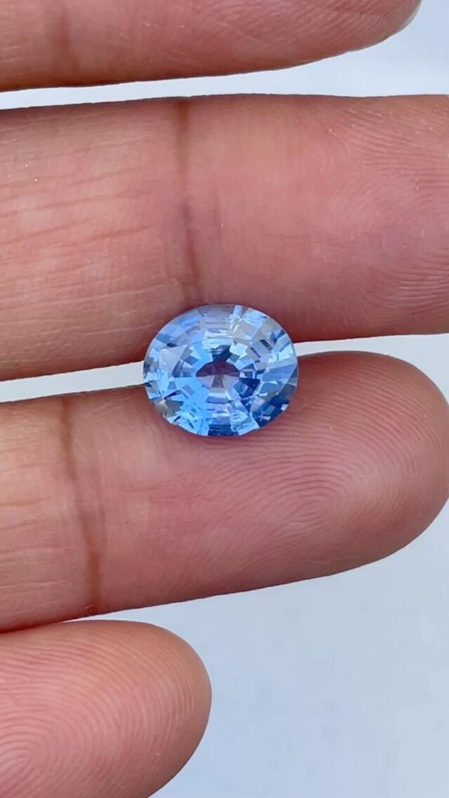Ceylon Blue sapphire, no treatments, certified 
Message with interest 

#bluesapphire #engagementring #bluejewelry #anniversary #nandithashagems #unheatedsapphire #ceylonsapphire #freeshipping #customjewellry #handmadejewelry #srilankagems #naturalgemstone