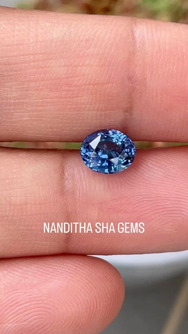 Natural blue sapphire, Ceylon blend of cornflower blue 
1.7 CT
No treatments 
Now available @nandithashagems 
Message with interest
